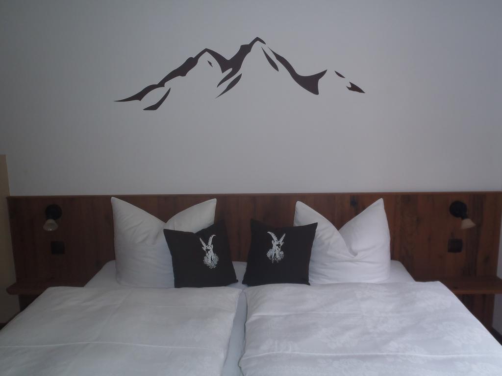 Ferienhaus Bergfreund Mittenwald Szoba fotó